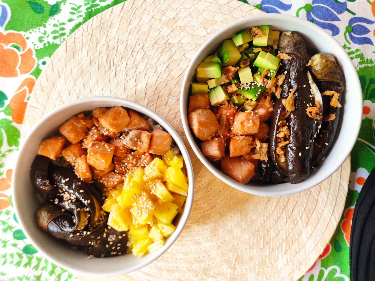 Poke salmone, melanzane e avocado o ananas